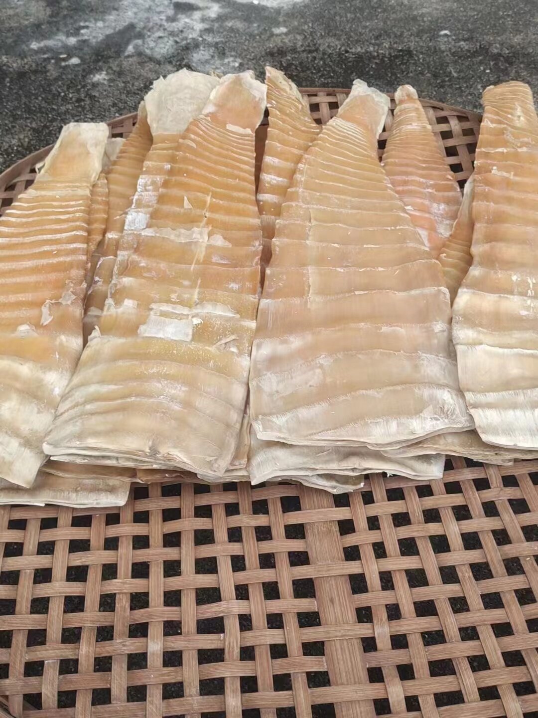 不同的烘干方式，竹筍的烘干品質也不一樣